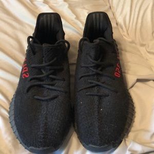 Adidas Yeezy 350 V2 Black Red ‘Bred’